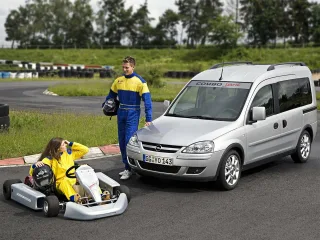 Opel Combo C рестайлинг · Минивэн