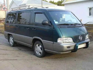 Автомобиль SsangYong Istana