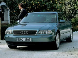 Audi A8 D2 · Седан
