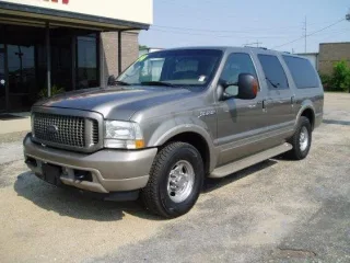 Автомобиль Ford Excursion