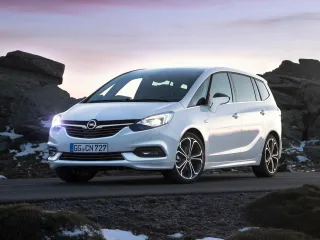 Автомобиль Opel Zafira