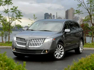 Lincoln MKT I · Внедорожник