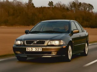 Volvo S40 I рестайлинг · Седан