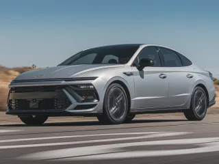 Автомобиль Hyundai Sonata