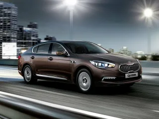 Kia Quoris I · Седан