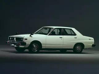 Nissan Skyline C210 · Седан