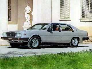 Maserati Quattroporte III · Седан