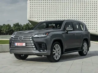 Автомобиль Lexus LX