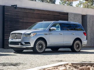 Lincoln Navigator IV · Внедорожник