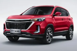 Автомобиль BAIC X35