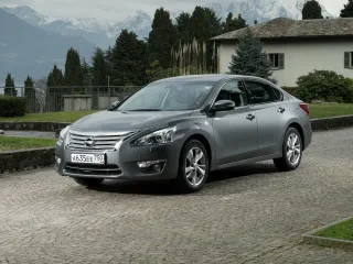 Автомобиль Nissan Teana