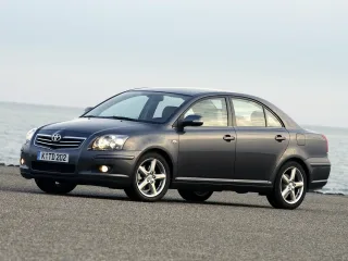Toyota Avensis T250 рестайлинг · Седан