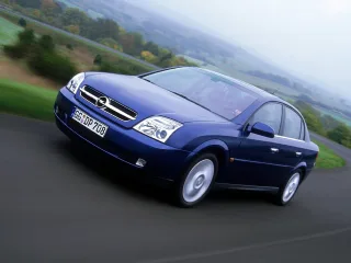 Opel Vectra C · Седан
