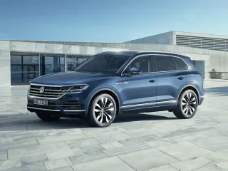 Volkswagen Touareg III · Внедорожник