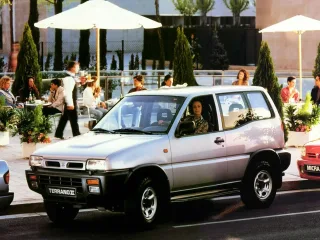 Nissan Terrano R50 · Внедорожник