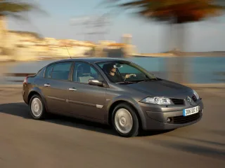 Renault Megane II рестайлинг · Седан
