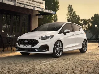 Автомобиль Ford Fiesta