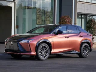 Автомобиль Lexus RZ