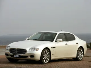 Maserati Quattroporte V · Седан