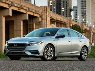 Автомобиль Honda Insight