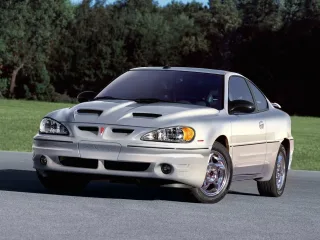 Автомобиль Pontiac Grand AM