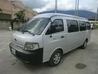 Автомобиль Kia Pregio