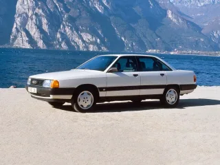 Audi 100 C3 рестайлинг · Седан