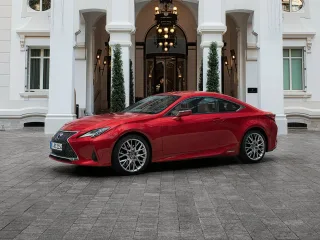 Автомобиль Lexus RC