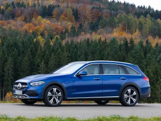 Автомобиль Mercedes-Benz C-класс