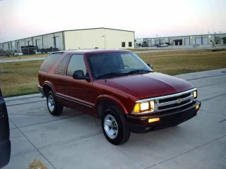Chevrolet Blazer S15 · Внедорожник