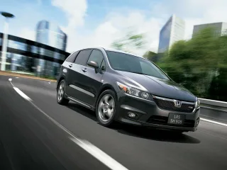 Honda Stream II · Минивэн