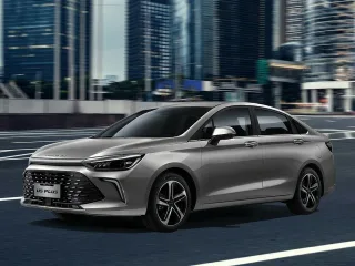 Автомобиль BAIC U5 Plus