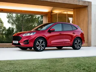 Автомобиль Ford Kuga