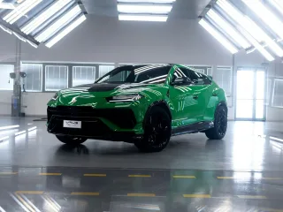 Автомобиль Lamborghini Urus