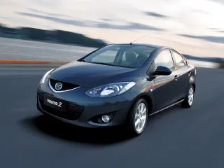 Mazda 2 II · Седан
