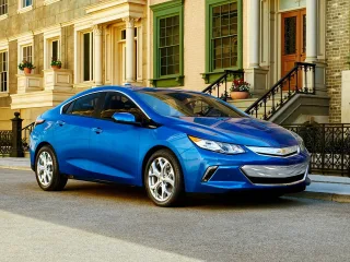 Автомобиль Chevrolet Volt