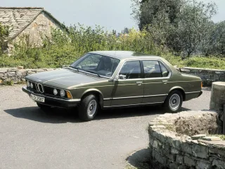 BMW 7 серия E23 · Седан