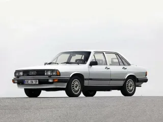 Audi 200 C2 · Седан