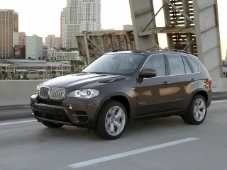 BMW X5 E70 рестайлинг · Внедорожник