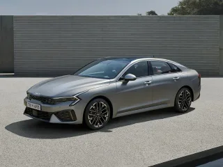 Автомобиль Kia K5