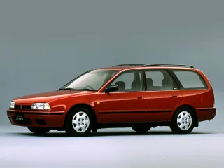 Nissan Avenir W10 · Универсал