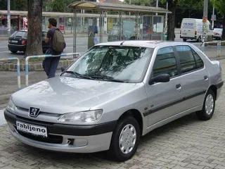 Peugeot 306 I · Седан