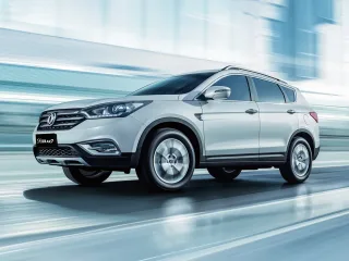 Автомобиль Dongfeng AX7