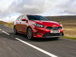 Автомобиль Kia Ceed