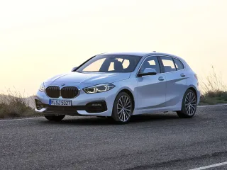 Автомобиль BMW 1 серия
