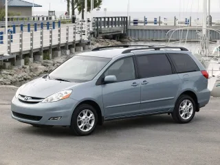 Toyota Sienna II рестайлинг · Минивэн