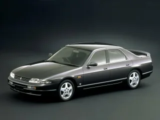 Nissan Skyline R33 · Седан