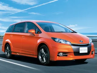 Автомобиль Toyota Wish