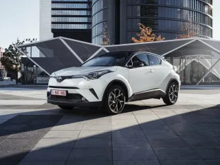 Toyota C-HR I · Внедорожник
