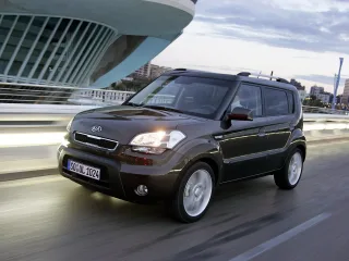 Kia Soul I · Хетчбэк